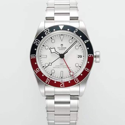 튜더 남성용 바젤월드 블랙 베이 M79830RB-0010 지엠티!! 듀얼 타임 블랙/레드 투톤 24시간 회전 베젤 화이트 다이얼 브레이슬릿 스위스 ETA 2824-A2 오토매틱 무브먼트 tud5126 Ⅳ