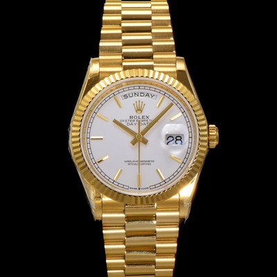 로렉스 남성용 New 데이데이트 m128238-0081 무게173g 18K 옐로우골드 프레지던트 36mm 오토매틱 Cal.2836-2 타입 화이트 다이얼 rol5410 Ⅳ
