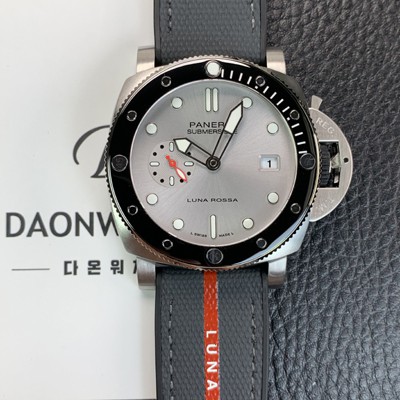 파네라이 남성용 서브머시블 콰란타콰트로 루나로사 PAM01681 아메리카 컵 44mm 오토매틱 Cal P. 900타입 실버 다이얼 pan5234 Ⅳ