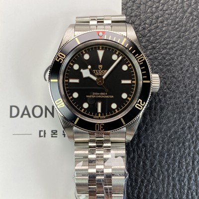 튜더 남성용 블랙베이 41mm 오토매틱 2824무브먼트 블랙 다이얼 tud5133 Ⅳ