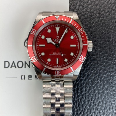 튜더 남성용 블랙베이 피프티에이트 41mm 오토매틱 2824무브먼트 버건디 다이얼 tud5130 Ⅳ