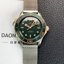 오메가남성용 씨마스터 다이버 210.90.42.20.10.001 300M 마스터 코액시얼 42mm 티타늄 브론즈 골드 오토메틱 Cal.8806 타입 그린 다이얼 omg0219 Ⅳ