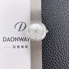 디올 여성용 라디드 사틴 25mm 다이아몬드 쿼츠 무브먼트 화이트 자게 다이얼 dio1007 Ⅳ