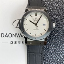 휴블렛 남성용 클래식 퓨전 542.NX.2611.LR 42mm 오토매틱 2892타입 화이트 다이얼 hub2140 Ⅳ