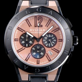 불가리 남성용 신상품 업데이트!! 디아고노 102428 DG42BSMCVDCH 크로노그래프 마그네슘 PVD 핑크 다이얼 쿼츠 무브먼트 BVL4250 Ⅳ