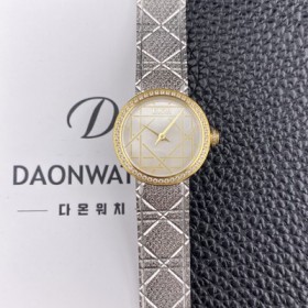디올 여성용 라디드 사틴 25mm 다이아몬드 쿼츠 무브먼트 화이트 자게 다이얼 dio1006 Ⅳ