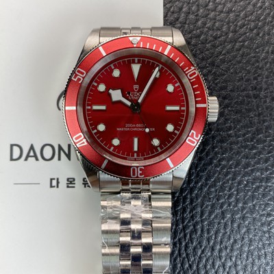 튜더 남성용 블랙베이 피프티에이트 41mm 오토매틱 2824무브먼트 버건디 다이얼 tud5130 Ⅳ